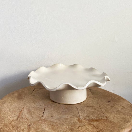 Ruffle Edge Pedestal | Large