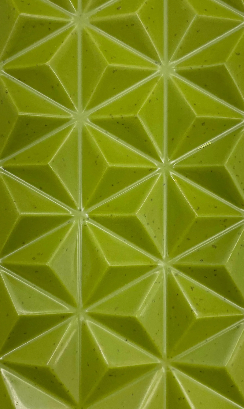 Matcha Chocolate Bar with Caramelized Sesame