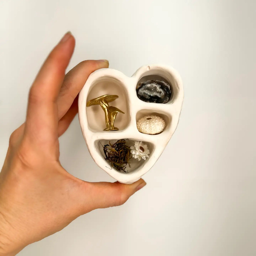 Cement Heart of Inspiration | White