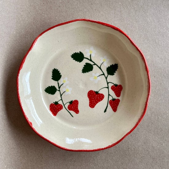 Strawberry Flowers Plate | Large