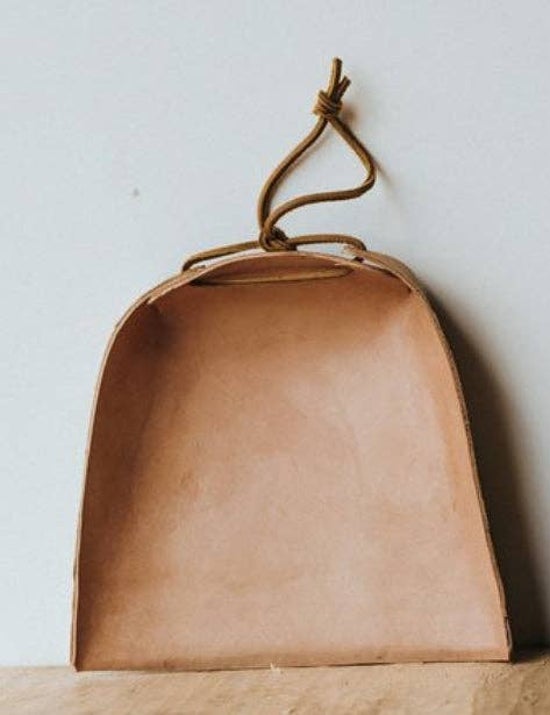 Leather Dustpan | Natural