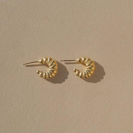 Drumlin Earrings | Gold
