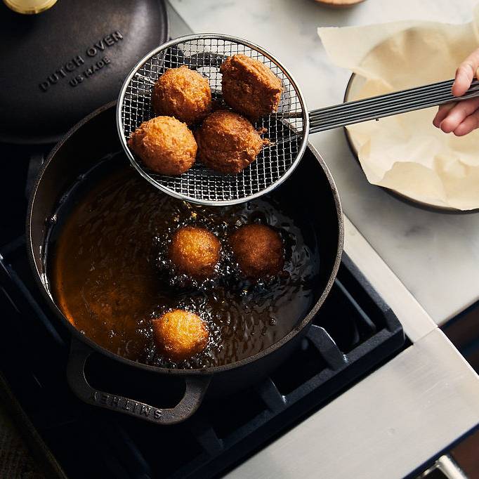 Smithey Dutch Oven